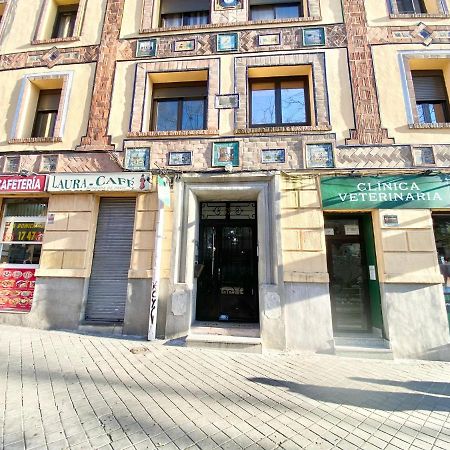 Piramides 1 Apartment Мадрид Екстериор снимка