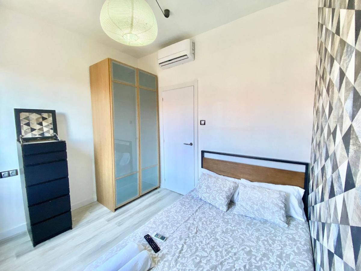 Piramides 1 Apartment Мадрид Екстериор снимка