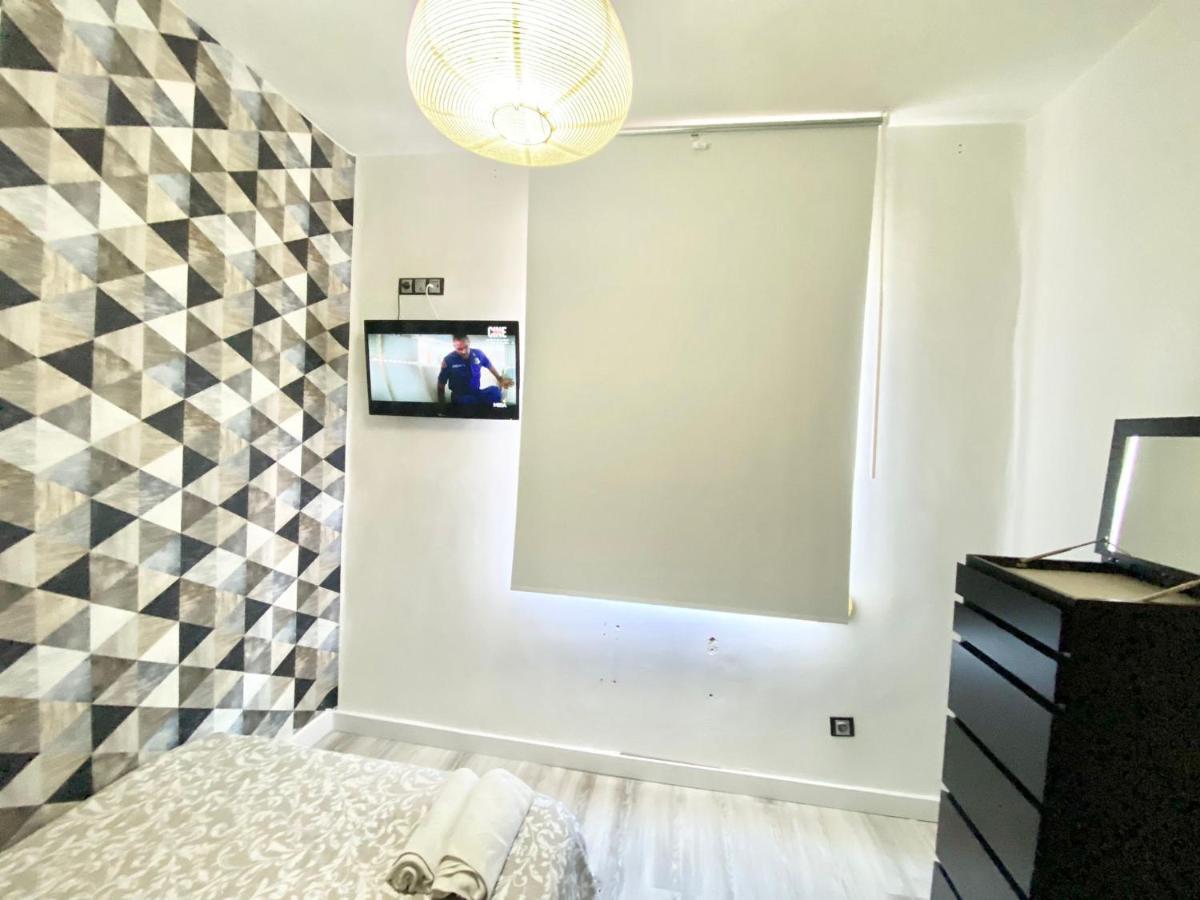 Piramides 1 Apartment Мадрид Екстериор снимка