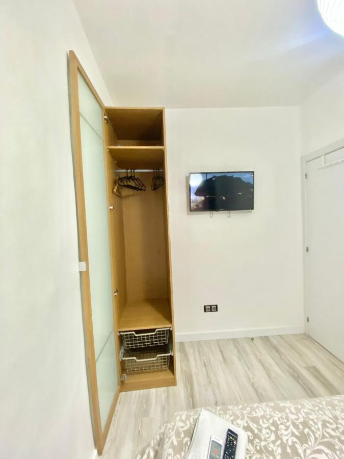 Piramides 1 Apartment Мадрид Екстериор снимка